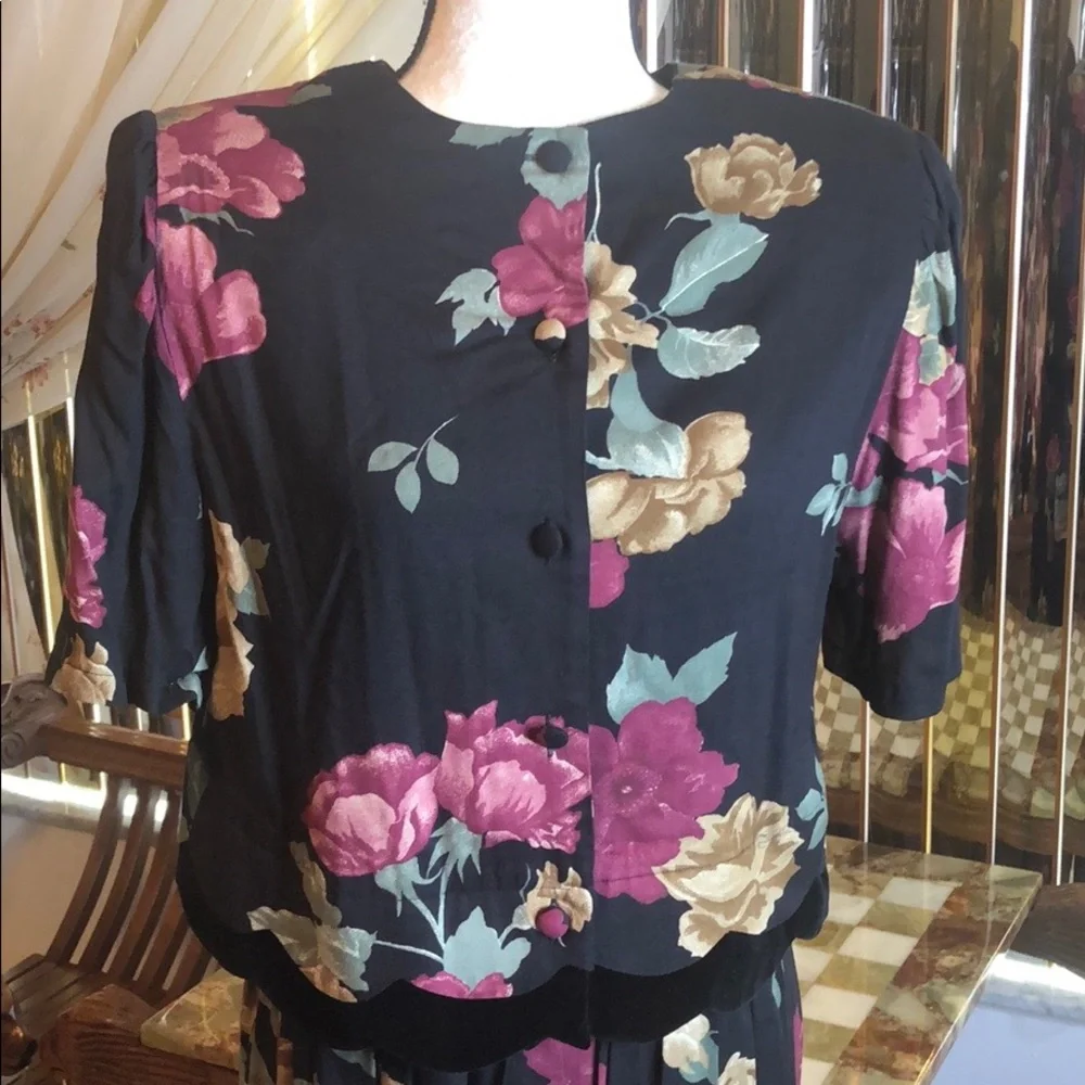 2-pc Black/Burgundy Floral CASUAL CORNER Dress Set
